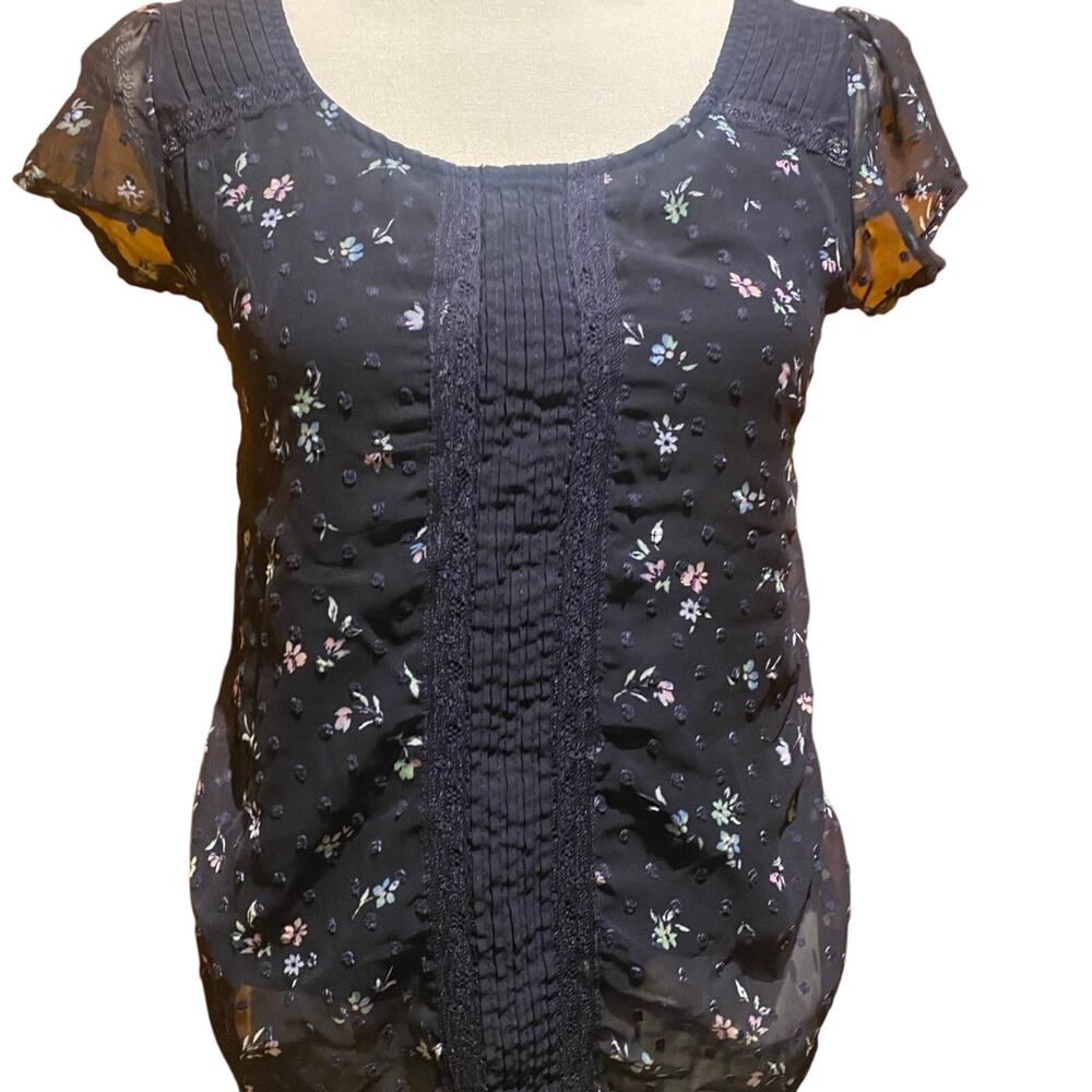 Lauren Conrad Size XS floral blouse Cottagecore Femme Work Office Professional